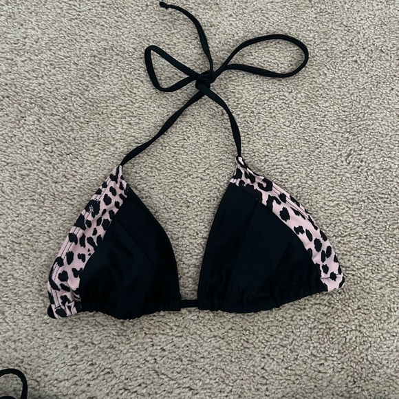 cheetah print bikini 🩷 - Picture 2 of 4